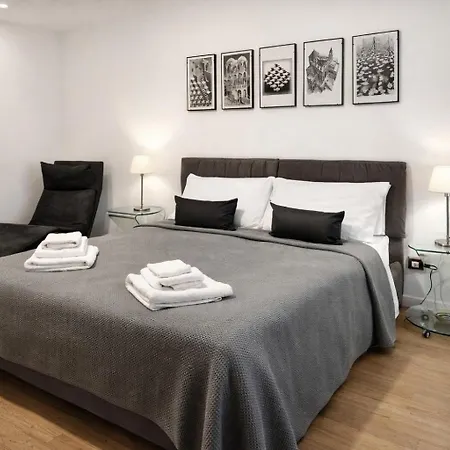 Palazzo Moncada Apartment-3